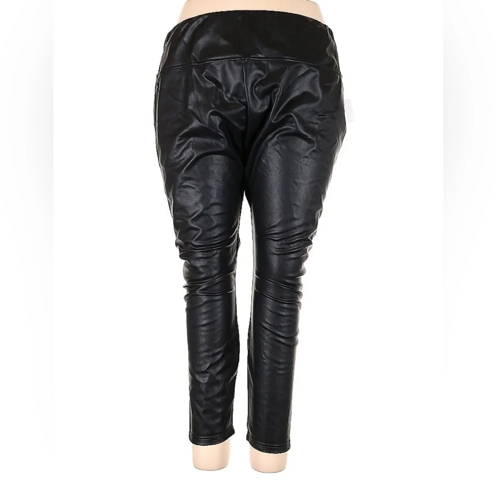 BP. Faux Leather Boyfriend Pants – Size 4X – NWT